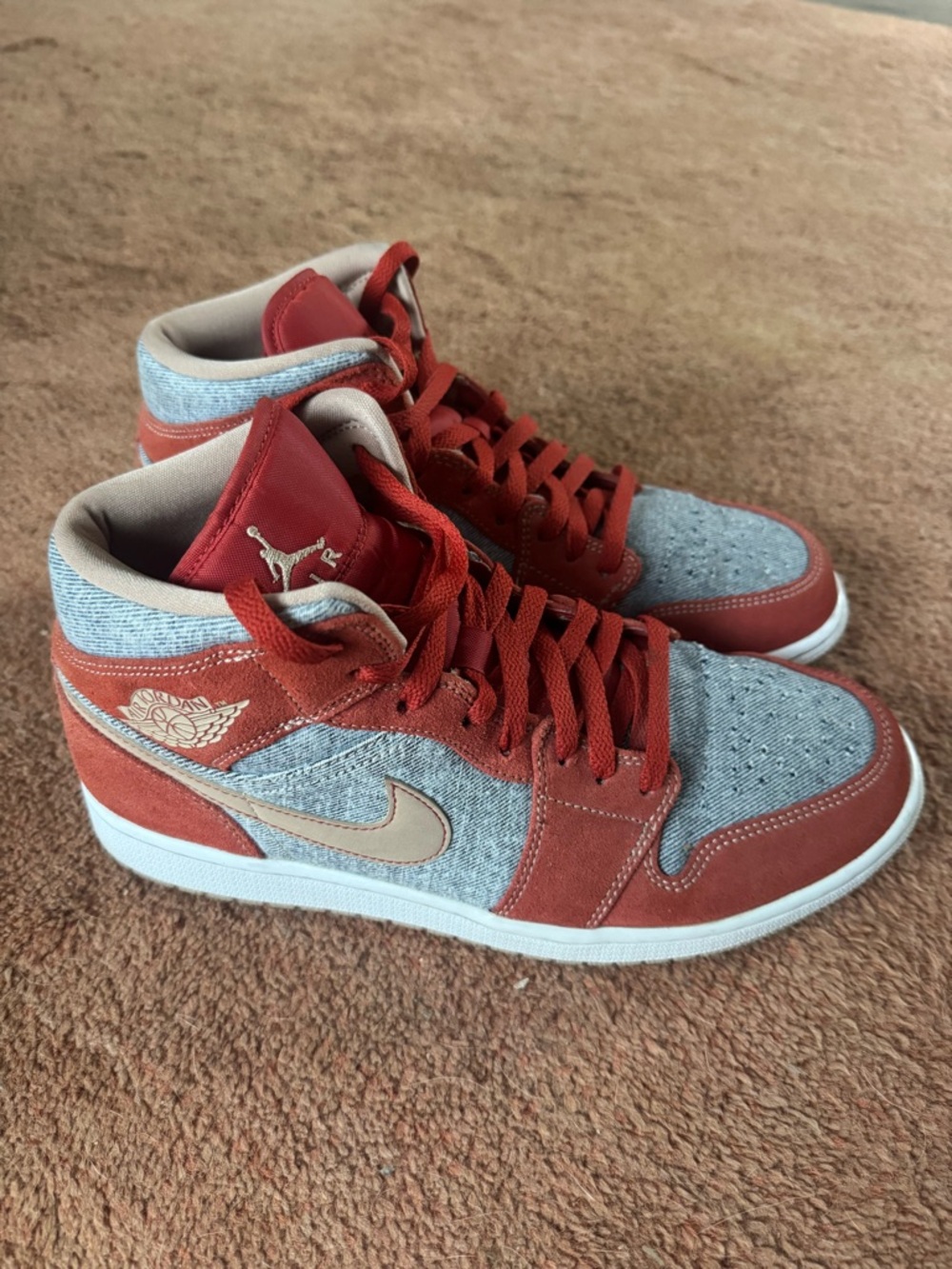 Jordan 1 Mid Denim Red